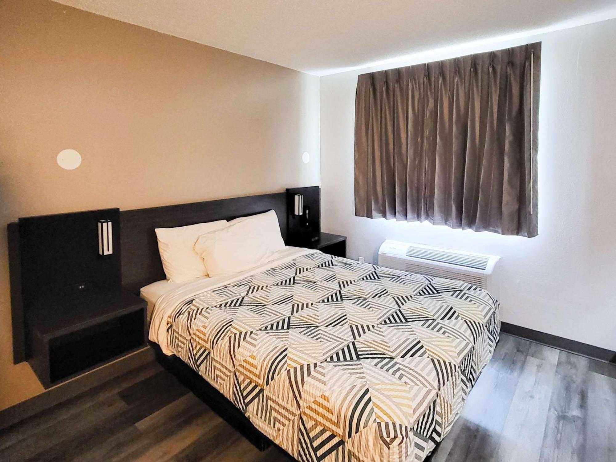 Hotel 6 Tx 2*